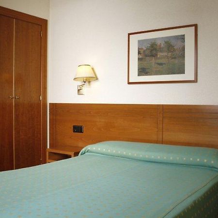 Hotel Yit Conquista De Toledo Kültér fotó
